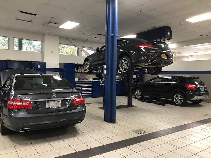 Mercedes-Benz of New Rochelle Service Department 2