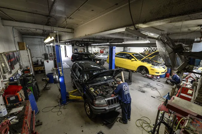 J & F Chatsworth Auto Body 3