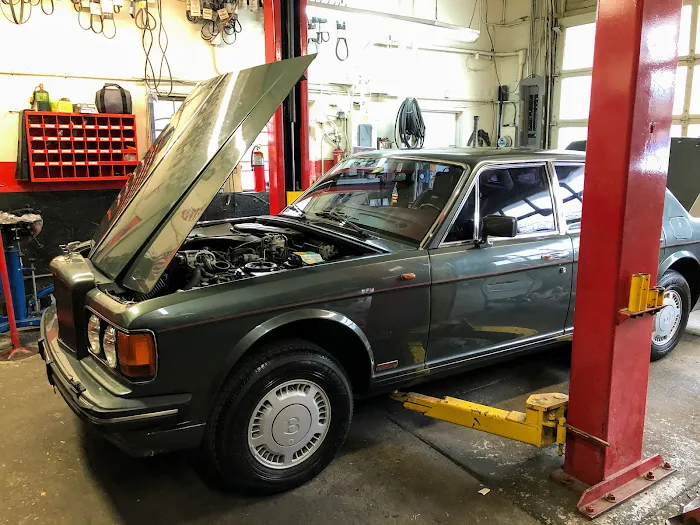 Autobahn Motors, Inc. 4