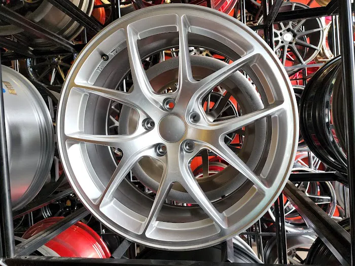 Nanos Wheels Rims and Tires 2