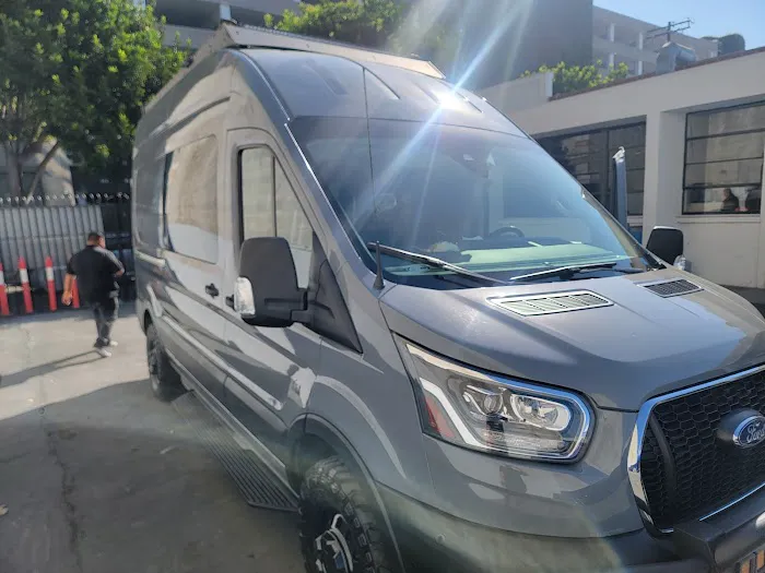 Golden Hammer Auto Body 1