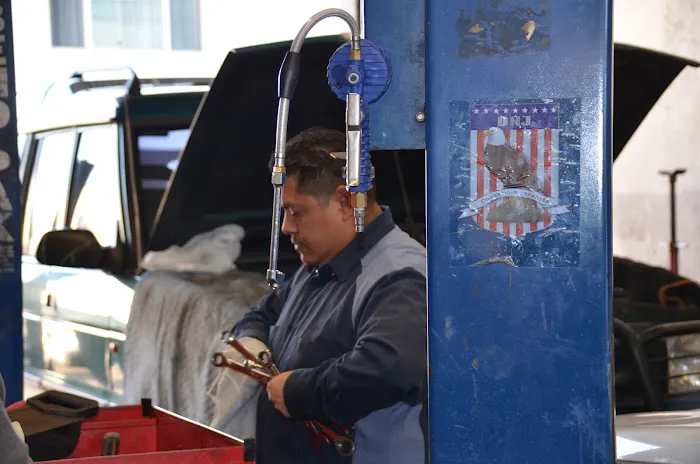 Fontes Auto Repair 5