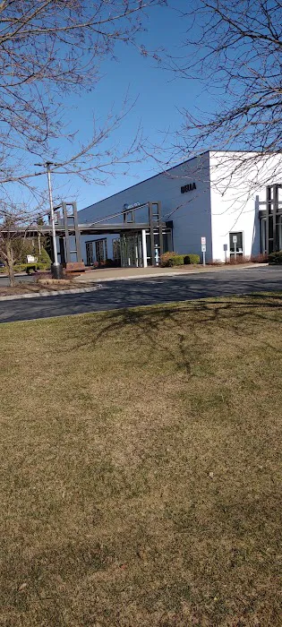 DELLA Mazda Service Department 0