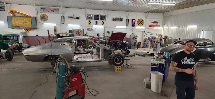 Hungry Hollow Kustoms 0