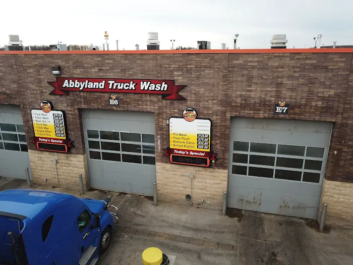 Abbyland Service Plaza 8