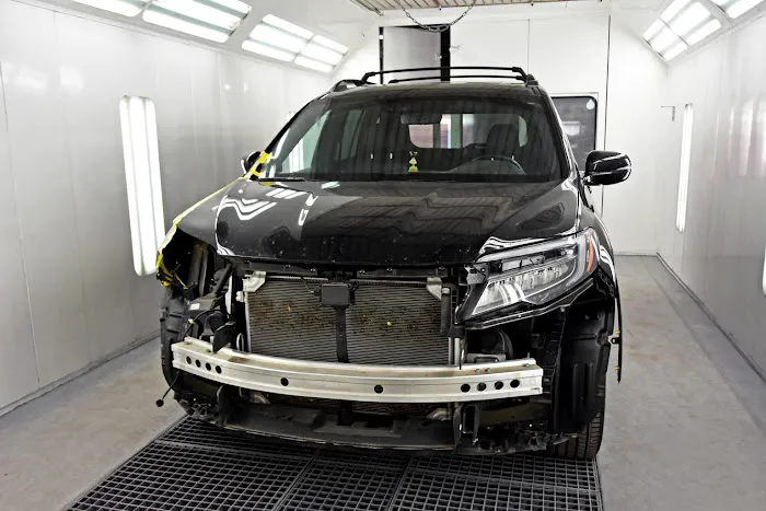 Stewart Ave Collision & Repair, LLC 8