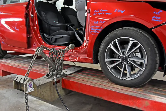 Stewart Ave Collision & Repair, LLC 6