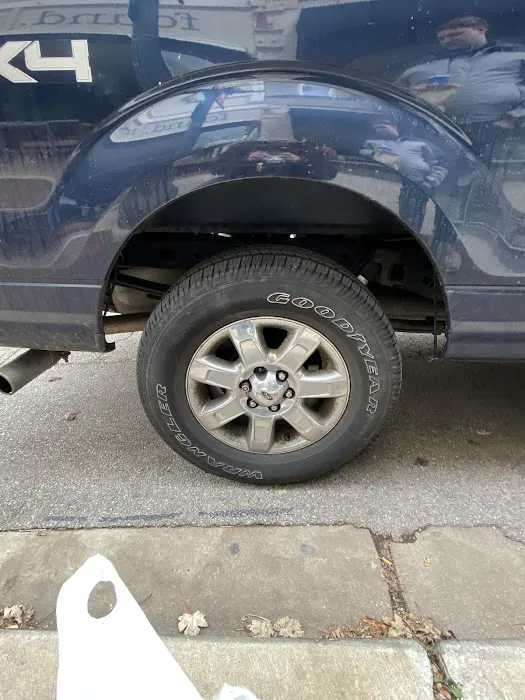Darien Tire & Auto 6