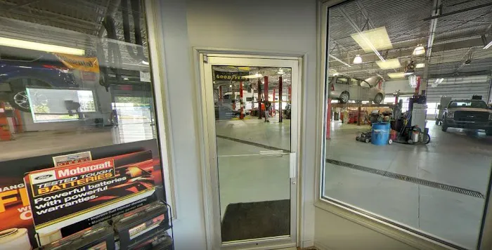 Hawk Ford of Carol Stream Service Center 1
