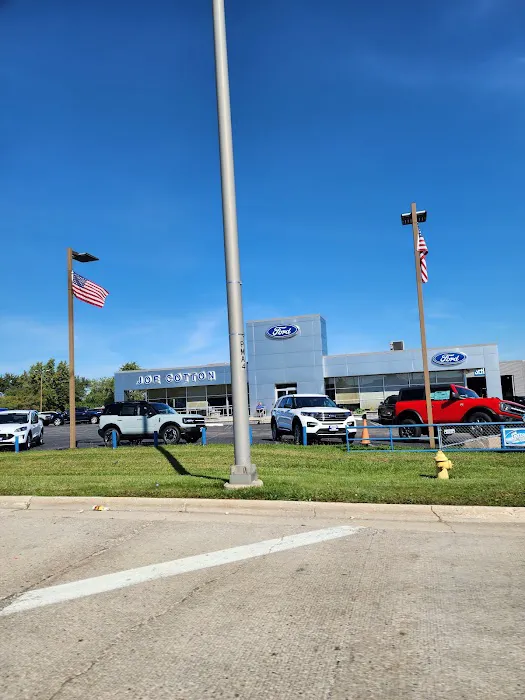 Hawk Ford of Carol Stream Service Center 3