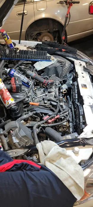 Sammy Garage 5