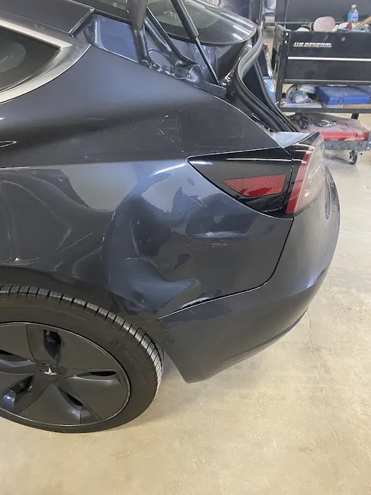 O & M Auto Body shop Inc 6