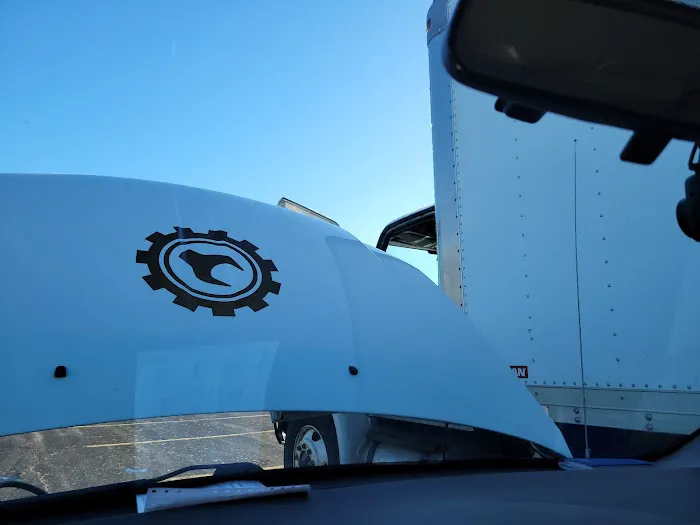 MOBILE TRUCK AND TRAILER REPAIR 3