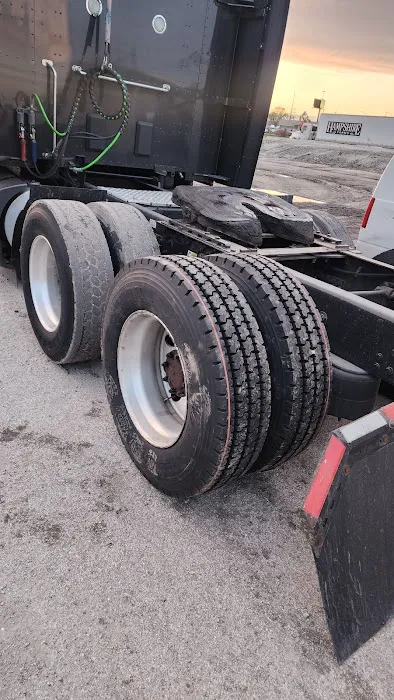 Semi Tire Road service 4