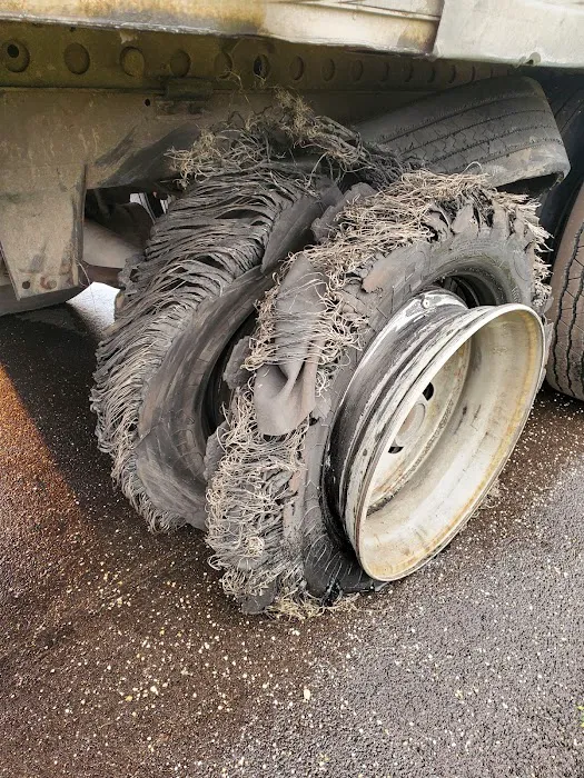 Semi Tire Road service 3