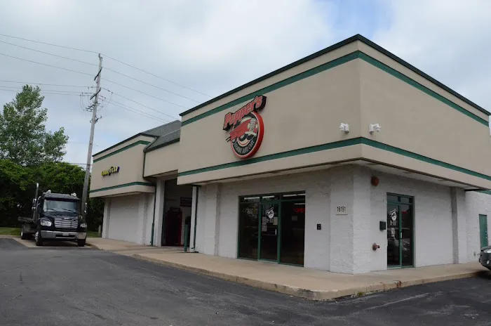Pepper's Lemont Auto Care 4