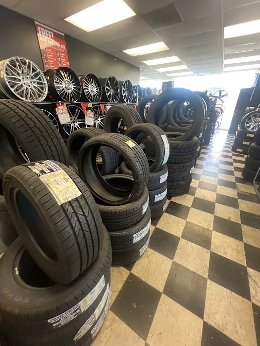 RAW Wheels & Tires 0