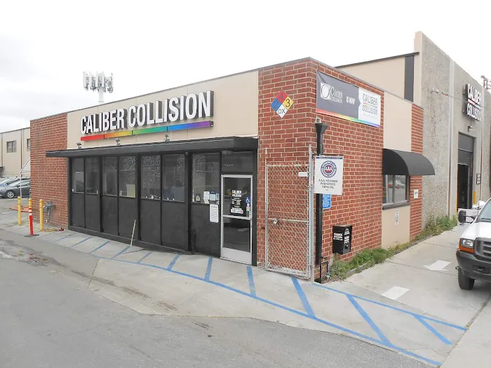 Caliber Collision 8