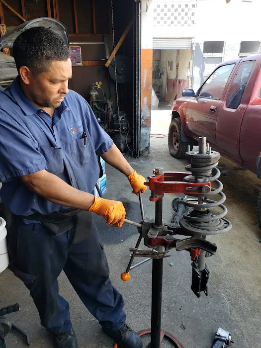 Linares Auto Repair 0