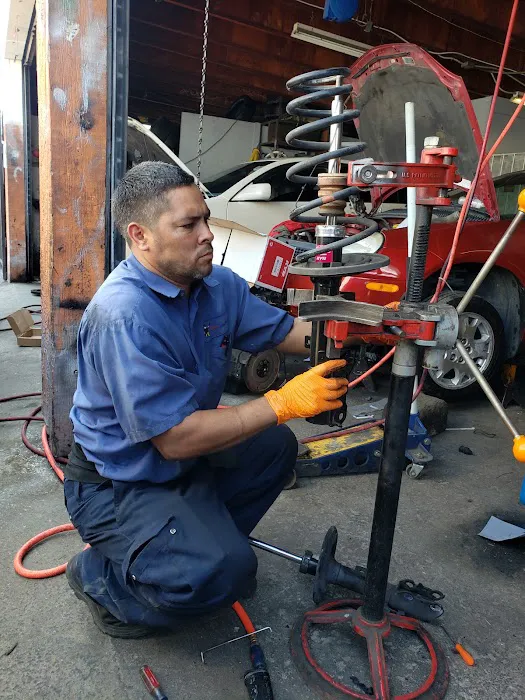 Linares Auto Repair 2
