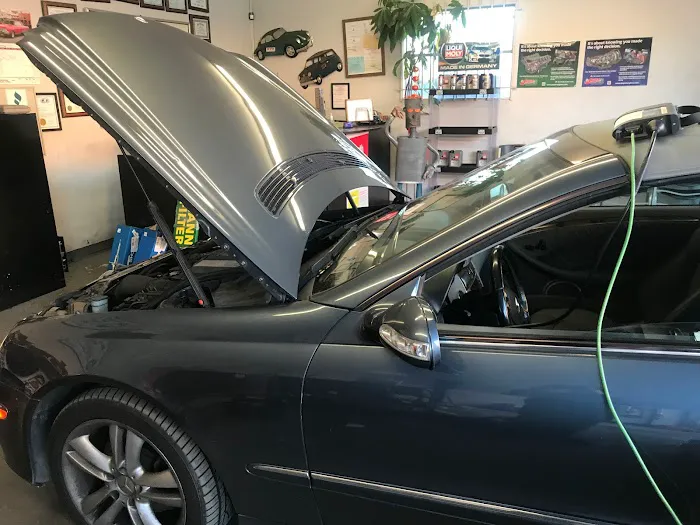 M&N Automotive 9