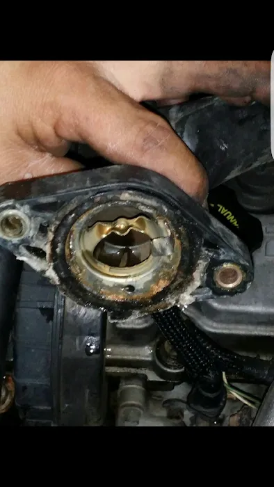 Smogs Plus Auto Repair 8