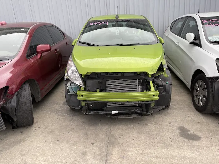 Airport Collision Repair Center 4