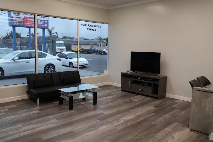 Magic Collision Center 2
