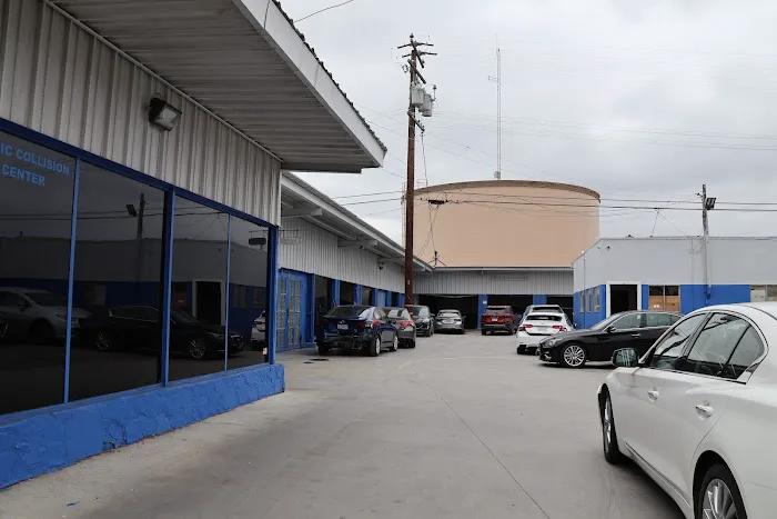 Magic Collision Center 0