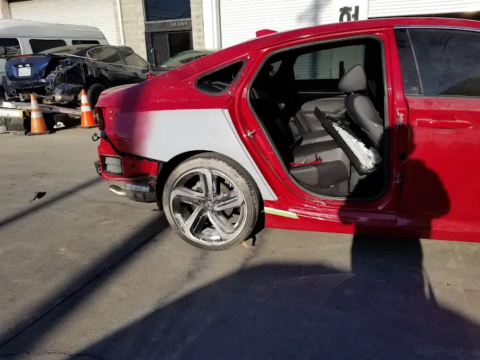 Ben Hur Auto Body Shop 4