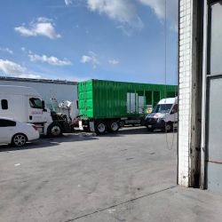L A Paint & Bodyworks ico
