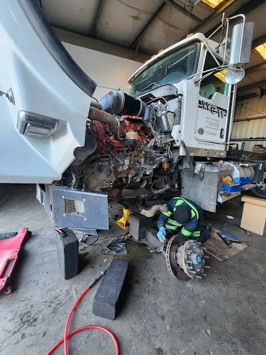 Israel Vega Trucking Repair Electric 6