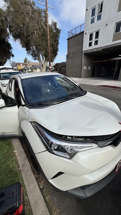 Auto Glass Security 8