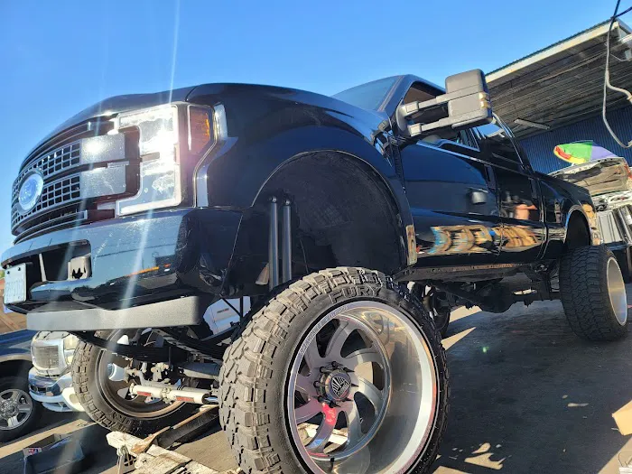 Javier's Power Stroke Diesel Repair 1