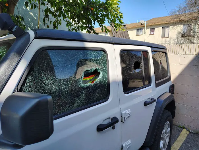 Imperios auto glass 1