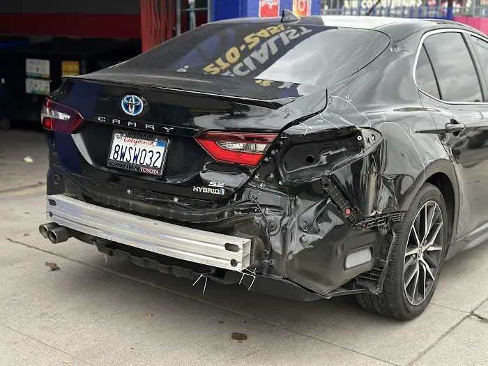 LUIS BODY SHOP LLC 5