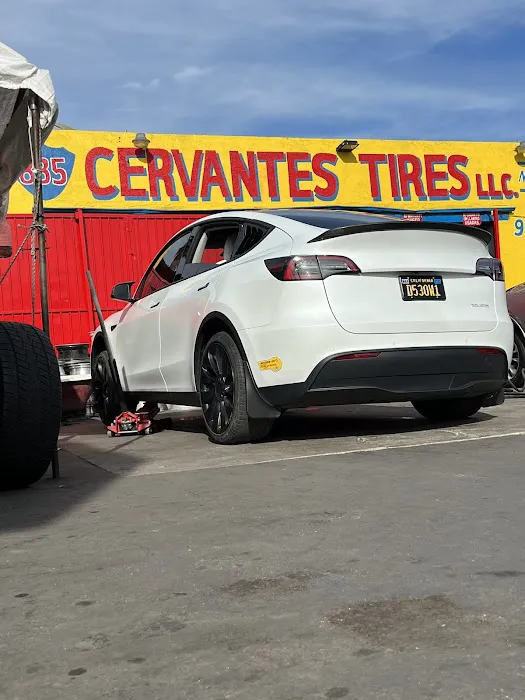 Cervantes Tires 5
