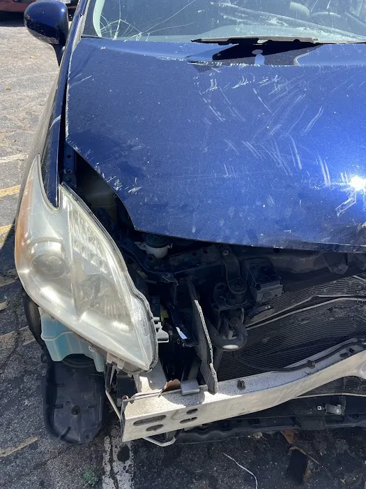 L&C Auto Collision Center 1