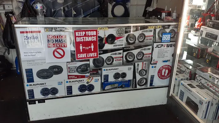 Soundland auto Stereo 0