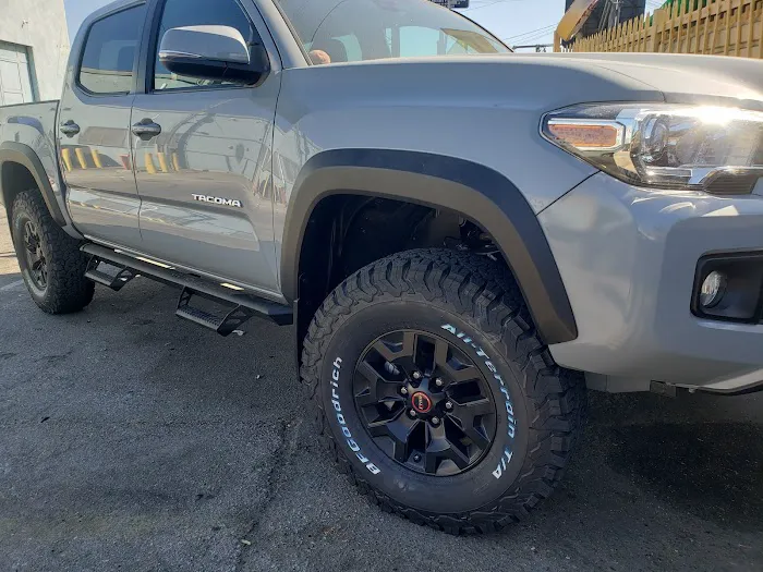Cuñados tires 4