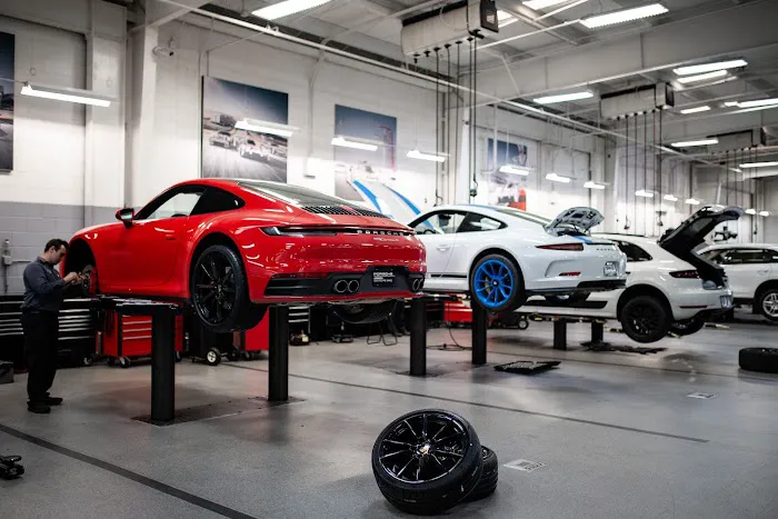 Porsche Service Center 1