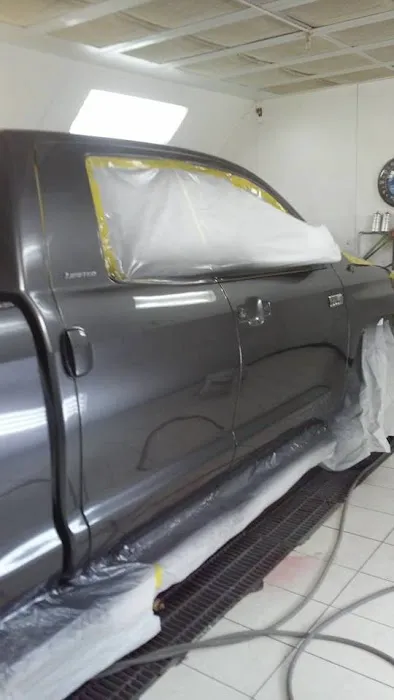 BR Auto Repair & Collision Center 8