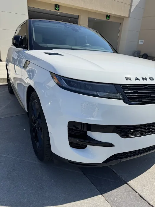 Land Rover Service Center 1