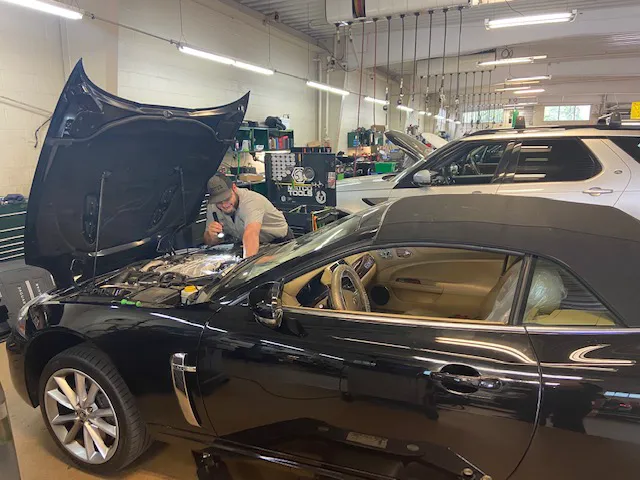 Land Rover Service Center 2
