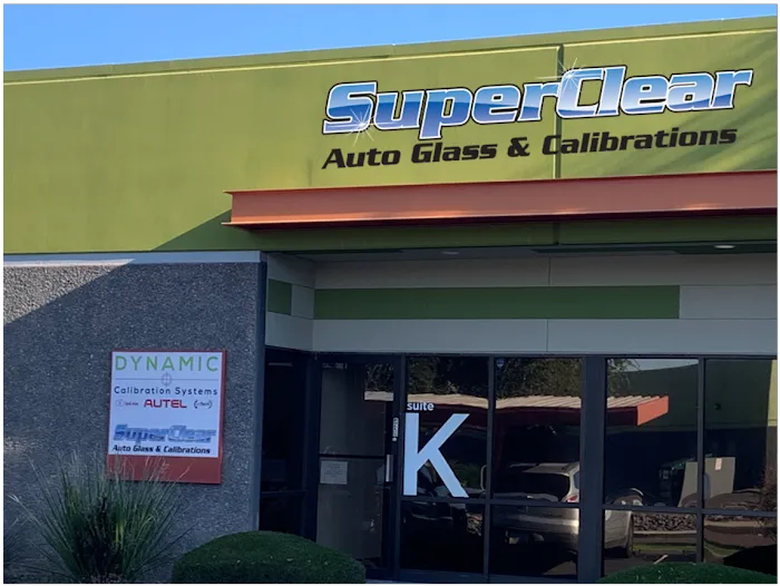 Super Clear Auto Glass 4