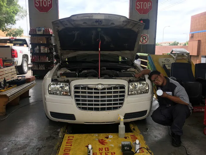 Stinky's Express Lube 7