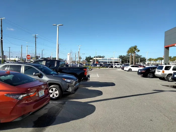 Courtesy Toyota of Brandon Service Center 3