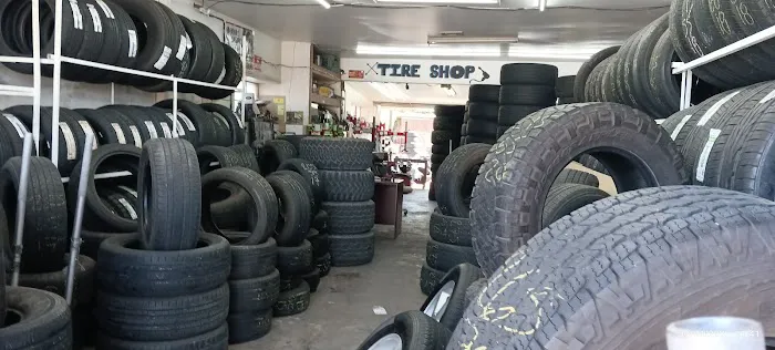 El Sinaloense 2 Tire Shop 0