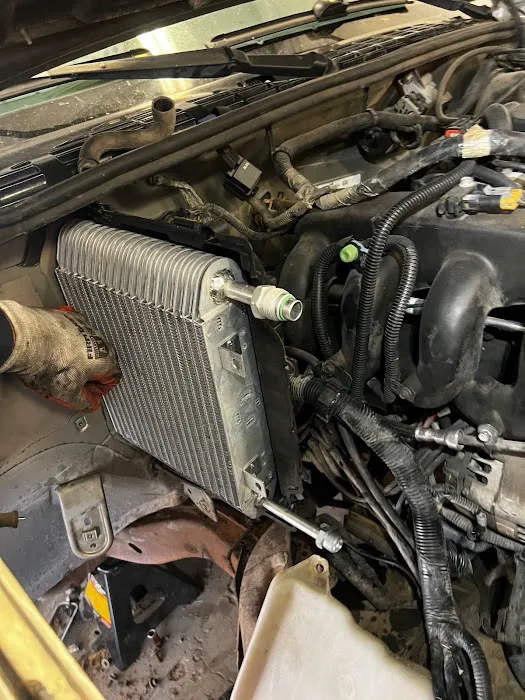 GUAYSON Auto & A/C Fix 1