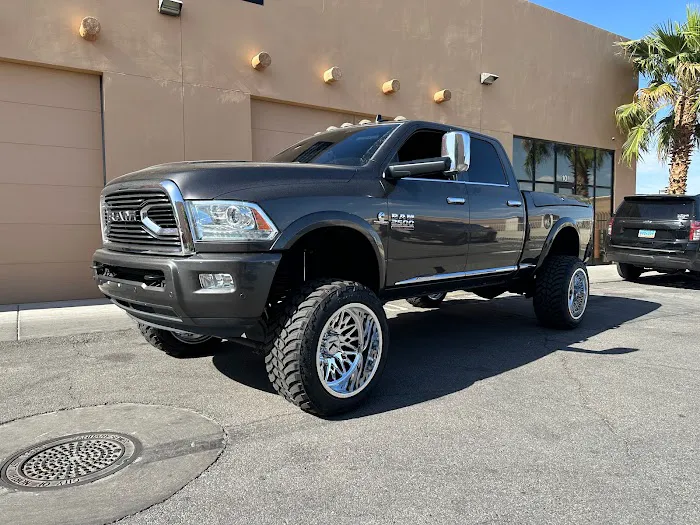 The truck shop 4